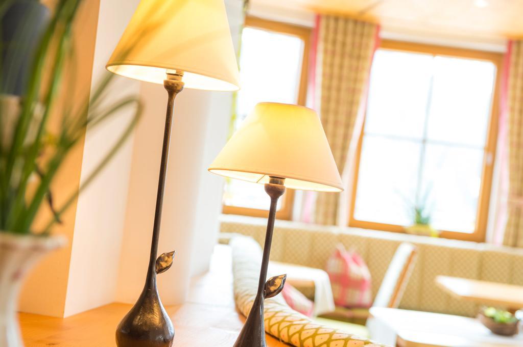 Berghotel Alpenklang غروسارل المظهر الخارجي الصورة